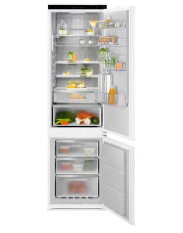 Electrolux ENAMUSP9S 700 AI CoolAssist® įmontuojamas šaldytuvas su šaldikliu, TwinTech® No Frost, MultiSpace, Cooling 360°, E klasė